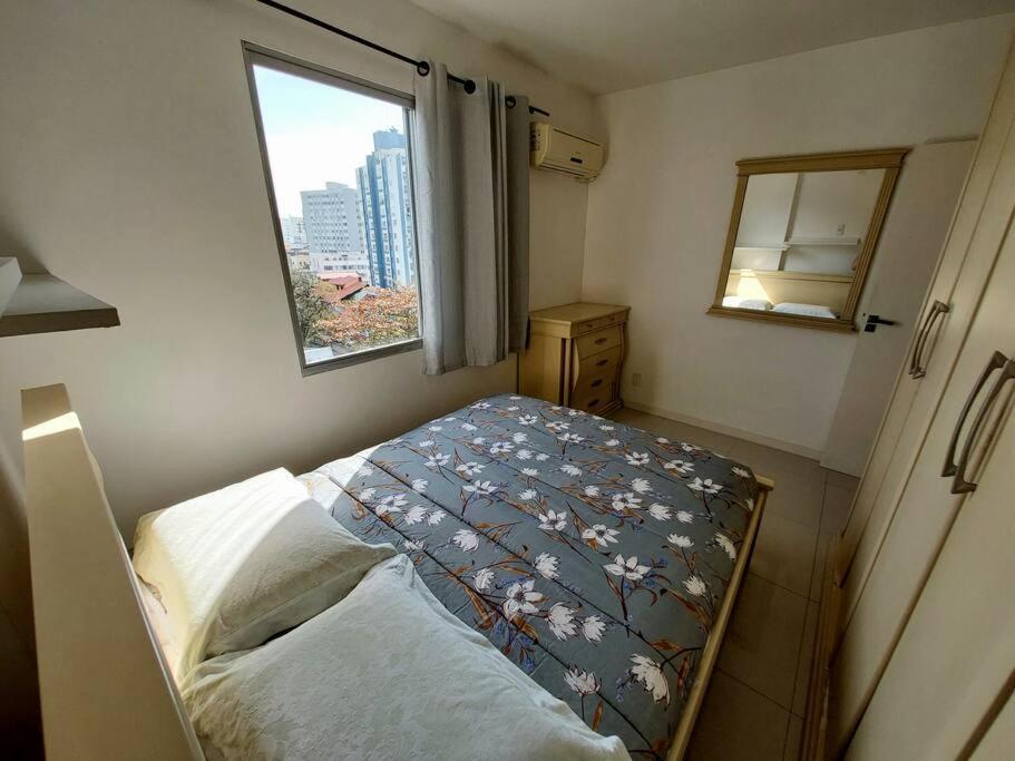 Custo Beneficio No Centro 4 Pessoas, 2q, Ar, Garagem, Cozinha Completa Apartamento *